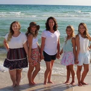 Meet your Posher, Diana